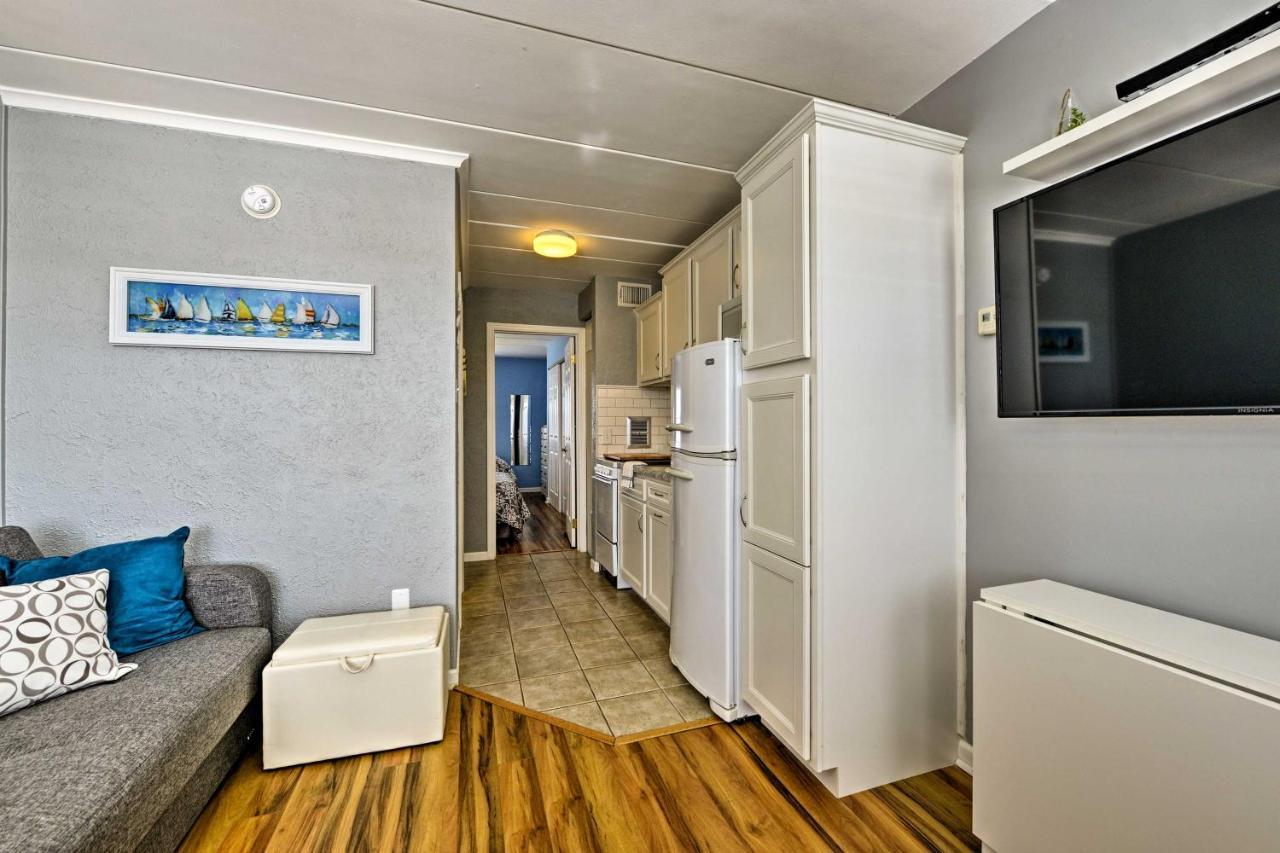 North Wildwood Condo With Pool, Walk To Boardwalk! Eksteriør bilde